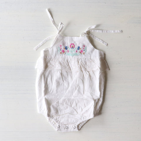 Lali Kids（ラリキッズ）2024SS SUMMER FLORA ROMPER ロンパース PEAL WITH EMBROIDERY