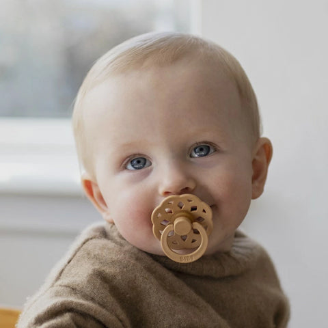 BIBS（ビブス） Boheme（ボヘミ）1個 新生児、ベビーおしゃぶり 0-6ヶ月、6-18ヶ月 豊富なカラー