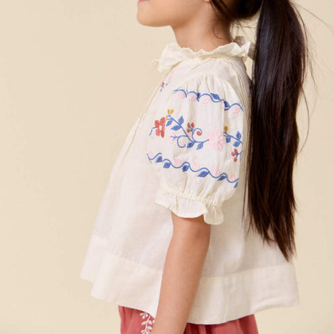 【D1】Lali Kids（ラリキッズ）2026SS Luna Top in Antique White Linen Cotton ブラウス、トップス