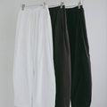 【3月中旬入荷次第お届けのご予約】anuke（アンヌーク） Volumetuck Cocoon Pants 62710710.
