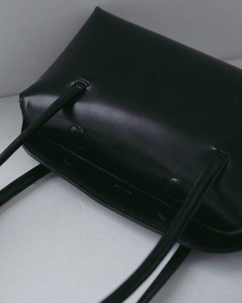 【2月上旬入荷次第お届けのご予約】anuke（アンヌーク） Leather Boston Bag 62711003.