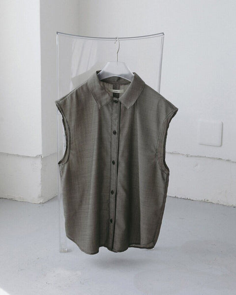 【4月下旬入荷次第お届けのご予約】anuke（アンヌーク） Woolchambray Sleeveless Shirts 62710405.