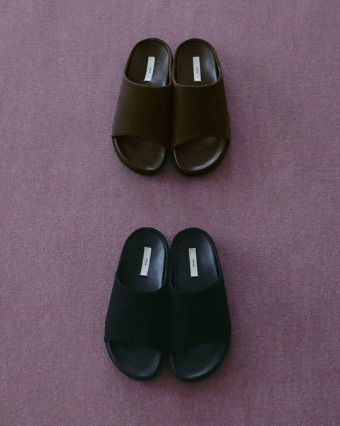 【3月中旬入荷次第お届けのご予約】anuke（アンヌーク） Wide Belt Sandals 62711004.
