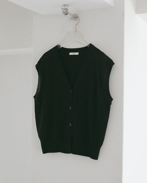 【4月中旬入荷次第お届けのご予約】anuke（アンヌーク） Vneck Botton Vest 62710521.