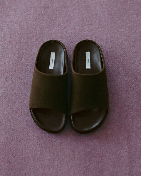 【3月中旬入荷次第お届けのご予約】anuke（アンヌーク） Wide Belt Sandals 62711004.