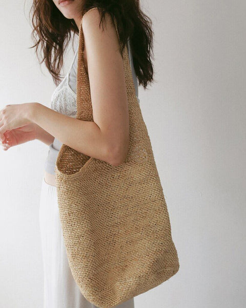 【4月下旬入荷次第お届けのご予約】anuke（アンヌーク） Raffia Tote Bag 62711015.