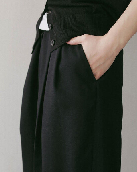 【4月下旬入荷次第お届けのご予約】anuke（アンヌーク） Woolchambray Tuck Pants 62710717.