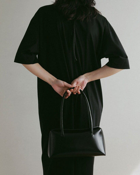 【2月上旬入荷次第お届けのご予約】anuke（アンヌーク） Leather Boston Bag 62711003.