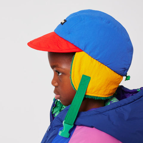 【D2】BOBOCHOSES（ボボショーズ）2025AW BOBOCHOSES color block winter cap　イヤーフラップ付き内ボアキャップ、キッズ帽子
