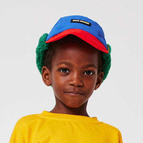 【D2】BOBOCHOSES（ボボショーズ）2025AW BOBOCHOSES color block winter cap　イヤーフラップ付き内ボアキャップ、キッズ帽子