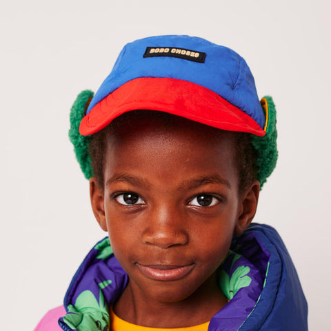 【D2】BOBOCHOSES（ボボショーズ）2025AW BOBOCHOSES color block winter cap　イヤーフラップ付き内ボアキャップ、キッズ帽子