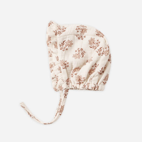 【D1】Quincy Mae（クインシーメイ）2025AW WOVEN RUFFLE BONNET -DITSY- ボンネット、ベビー帽