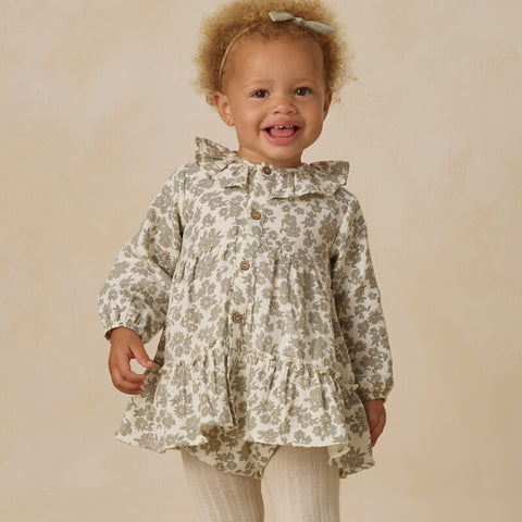 【D1】Quincy Mae（クインシーメイ）2025AW　RUFFLE COLLAR BUTTON DRESS -GREEN FLORAL-  ワンピース