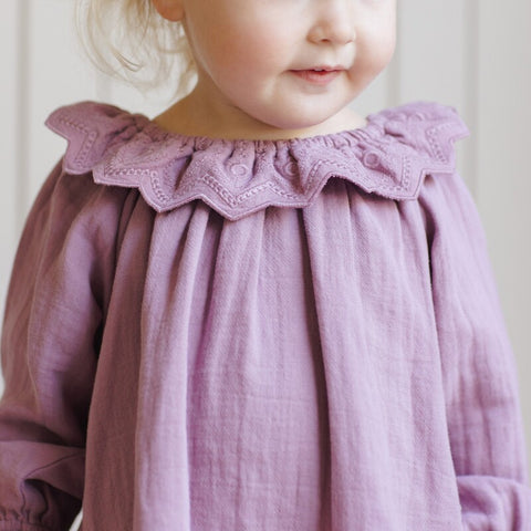 【D2】Quincy Mae（クインシーメイ）2025AW　LONG SLEEVE ISLA DRESS -MULBERRY-  ワンピース