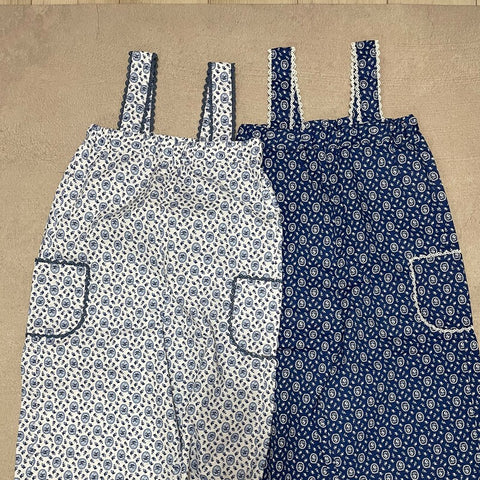 【drop3】&pal（アンドパル）2026SS　floral pattern salopette  blue　ポケット付き花柄サロペット　ブルー