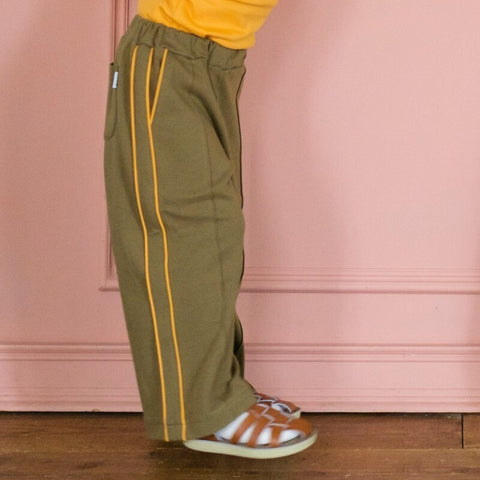 【drop3】&pal（アンドパル）2026SS　retro color line pants　Khaki　サイドラインパンツ　カーキ