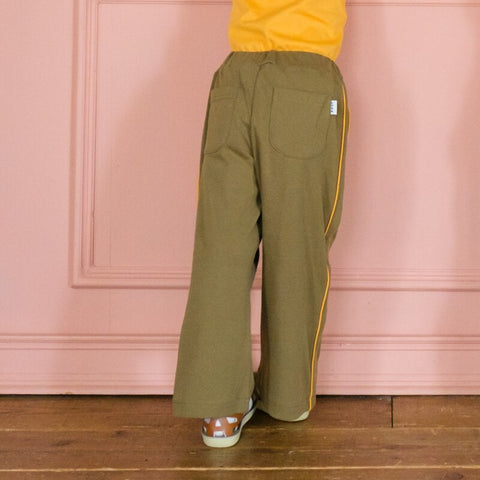 【drop3】&pal（アンドパル）2026SS　retro color line pants　Khaki　サイドラインパンツ　カーキ