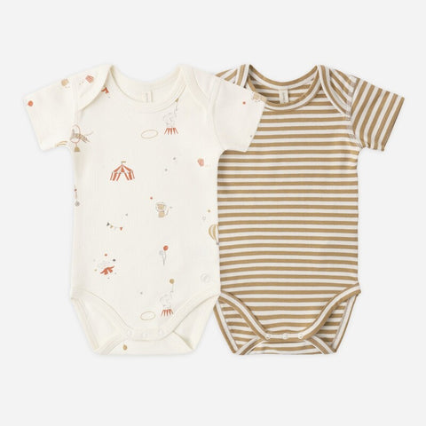 【D2】Quincy Mae（クインシーメイ）2026SS　SHORT SLEEVE BODYSUIT PACK  -CARNIVAL, HONEY STRIPE-  ショートスリーブボディスーツパック