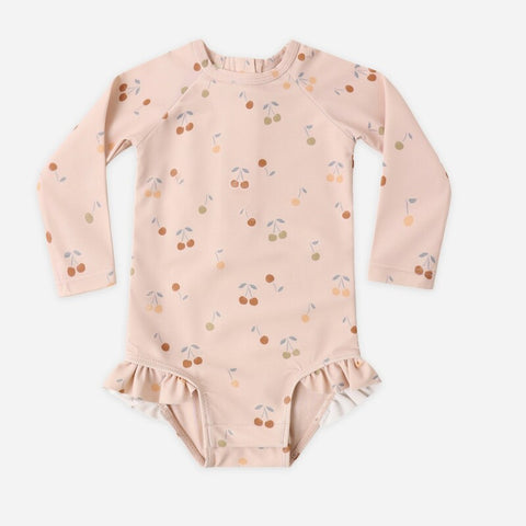 【D2】Quincy Mae（クインシーメイ）2026SS  OLIVIA  RASHGUARD ONE-PIECE -CHERRIES-　ラッシュガードワンピース　チェリーズ