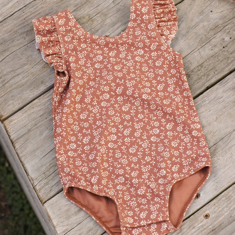 【D2】Quincy Mae（クインシーメイ）2026SS  SCOOP BACK ONE-PIECE SWIMSUIT -POPPY FLORAL-　花柄ワンピース水着  ポピーフローラル