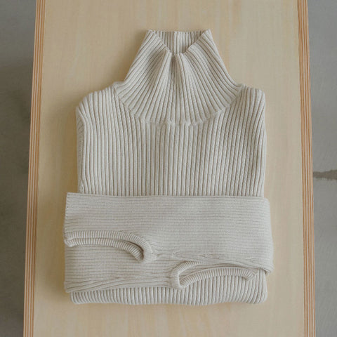 【11月上旬入荷次第お届けのご予約】anuke（アンヌーク） Slit Turtle Knit ラウンドスリットタートルニット（IVR/MCA/MIX/CGRY/BLK）62620539.