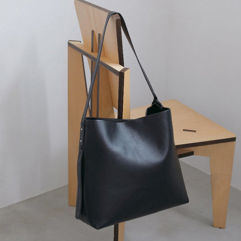 【10月中旬入荷次第お届けのご予約】anuke（アンヌーク） Ecoleather Tote Bag エコレザートートバッグ（BLK/BRN）62621024.