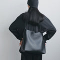 【10月中旬入荷次第お届けのご予約】anuke（アンヌーク） Ecoleather Tote Bag エコレザートートバッグ（BLK/BRN）62621024.
