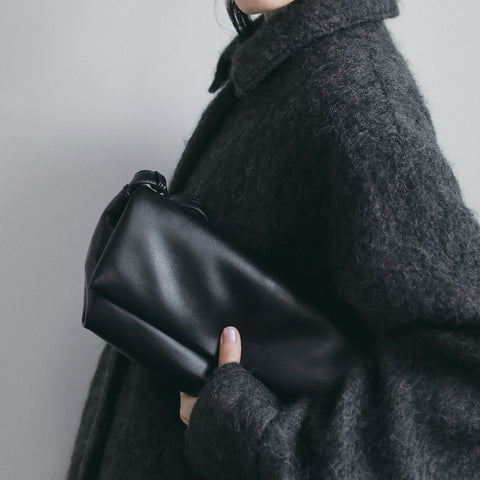 【12月中旬入荷次第お届けのご予約】anuke（アンヌーク） Ecoleather Wrap Bag エコレザーバッグ（LGRN/BLK）62621027.
