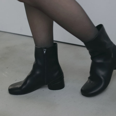 【11月中旬入荷次第お届けのご予約】anuke（アンヌーク）Lowheel Short Boots ローヒールショートブーツ（BLK）62621030