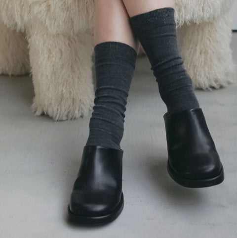 【10月上旬入荷次第お届けのご予約】anuke（アンヌーク）Square Heel Slip-on スクエアヒールスリッポン（BLK/BRN）62621032