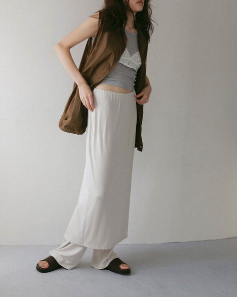 【3月中旬入荷次第お届けのご予約】anuke（アンヌーク） Layered Rough Pants 62710704.