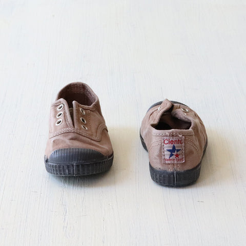 【送料無料】Cienta（シエンタ）ブラックソール Tストラップ(77N)、デッキシューズ スリッポン(70N)、ベルクロ(76N)