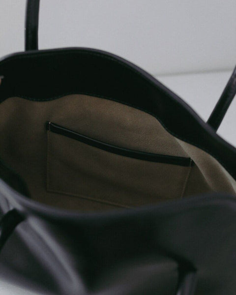 【2月上旬入荷次第お届けのご予約】anuke（アンヌーク） Leather Boston Bag 62711003.
