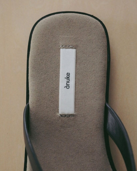 【4月下旬入荷次第お届けのご予約】anuke（アンヌーク） Bicolor Tongs Sandals 62711005.