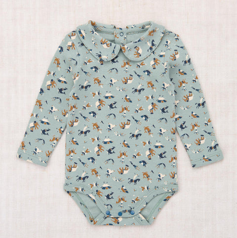 【D1】Misha&Puff（ミーシャアンドパフ）2026aw Baby Petit Collar Onesie - Onsen Circus - 長袖ロンパース