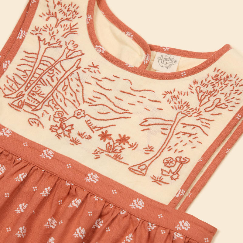 Apolina（アポリナ）2026AW BIBI HAND EMBROIDERED PINAFORE