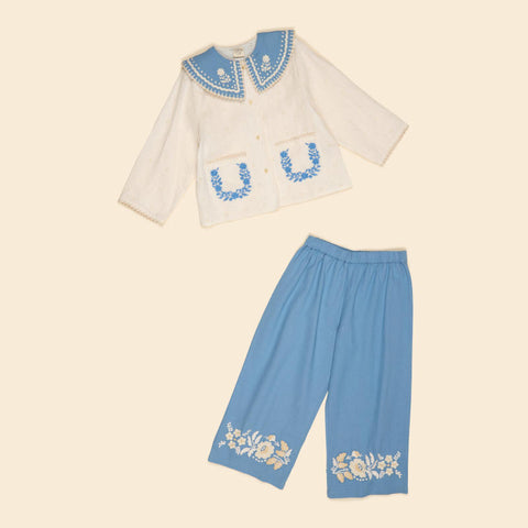 Apolina（アポリナ）2026AW CLARA TROUSER SET - MILK/BOOK BLUE -　キッズセットアップ、ブラウス、パンツ