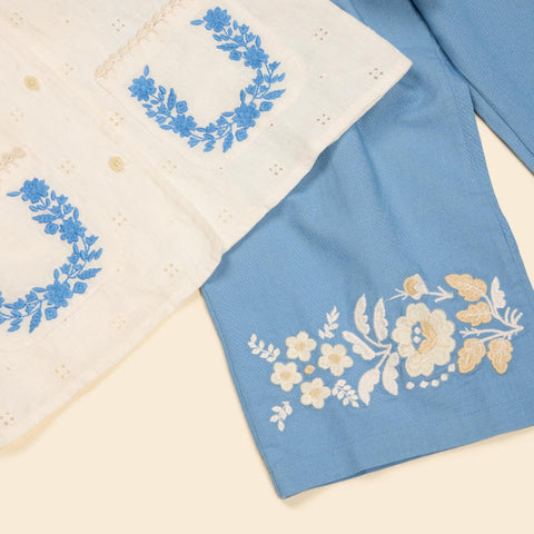 Apolina（アポリナ）2026AW CLARA TROUSER SET - MILK/BOOK BLUE -　キッズセットアップ、ブラウス、パンツ