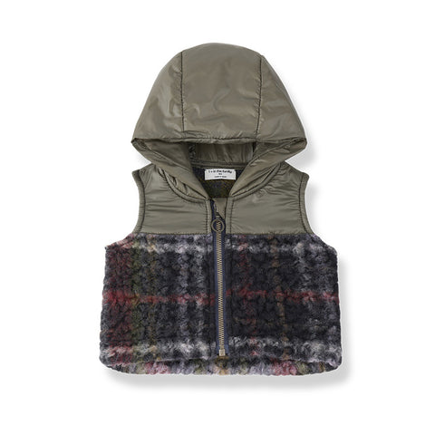 1 + in the family（ワンモア イン ザ ファミリー） 2026AW COLUMBIA -blue- vest フード付きベスト.