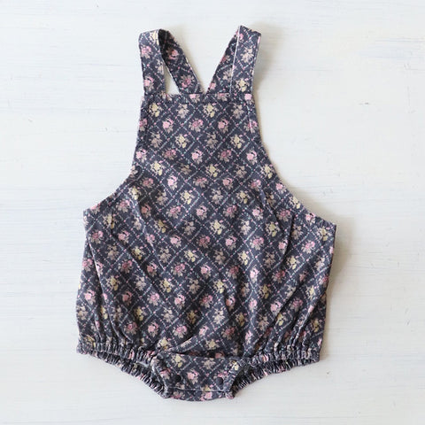 &pal（アンドパル）2025AW　floral pattern code rompers　black　花柄ロンパース　ブラック