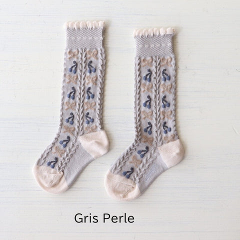 【25AW新商品】collegien（コレジアン）Cerise  Jacquard Cherries and Bows Knee-high Socks    ジャカード チェリー&リボン  ニーハイ 【2651】