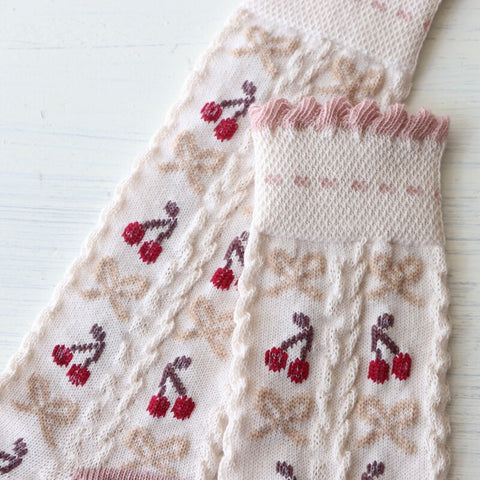 【25AW新商品】collegien（コレジアン）Cerise  Jacquard Cherries and Bows Knee-high Socks    ジャカード チェリー&リボン  ニーハイ 【2651】
