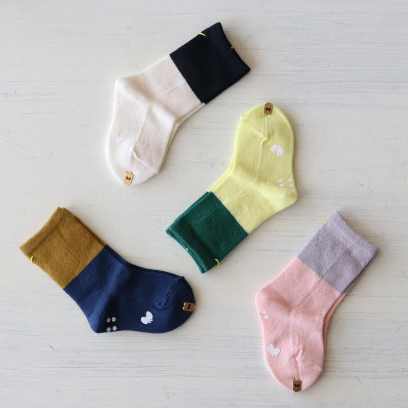 mina perhonen（ミナペルホネン）25AW duo ベビー 、キッズ ソックス