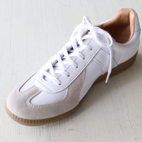 GERMAN TRAINER / ジャーマントレーナー　PEPRODUCTED EDITION MODEL（white） スニーカー レディース