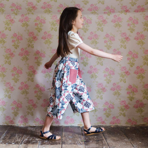 Little Cotton Clothes（リトルコットンクローズ）2026SS Molly Trousers Patchwork Floral パッチワークパンツ