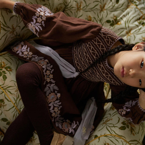 Apolina（アポリナ）2026AW NOEMIE EMBROIDERED DRESS - DARK CHOCOLATE -　キッズワンピース.