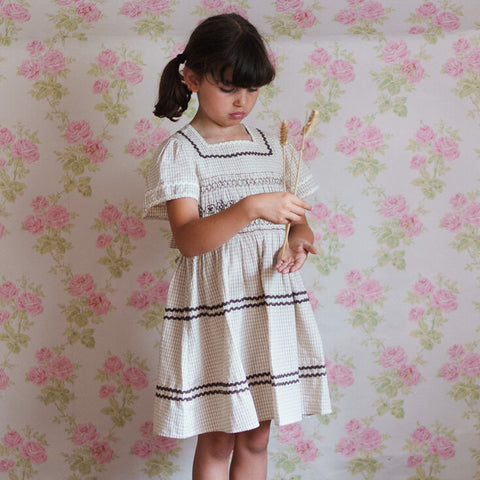 Little Cotton Clothes（リトルコットンクローズ）2026SS Penelope Smocked dress Straw Check ワンピース、キッズドレス