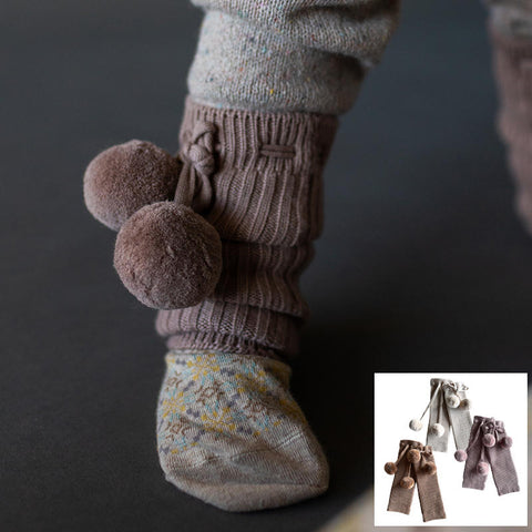 【50%オフセール】Mabli Knitwear（マブリ） 2023AW POM-POM LEG WARMERS ALMOND,PECAN,MINK ポンポン付きレッグウォーマー