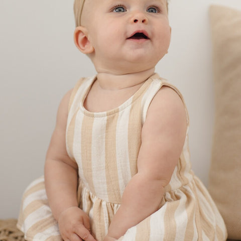 【D1】Quincy Mae（クインシーメイ）2026SS　SKIRTED TANK ROMPER  - SUMMER STRIPE-  　スカート付きタンクトップロンパース