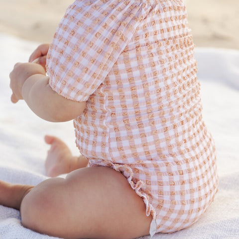 【D1】Quincy Mae（クインシーメイ）2026SS  CATALINA ONE-PIECE  -MELON CHECK-　チェック柄ワンピース水着